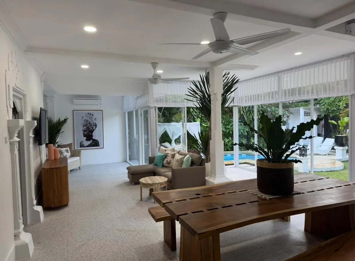 White Sands Private Villa Seminyak  Seminyak (Bali)